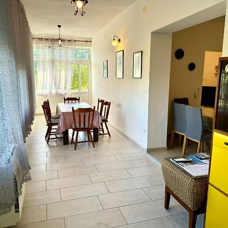 Apartments Mikelic Kampor Ngoại thất bức ảnh
