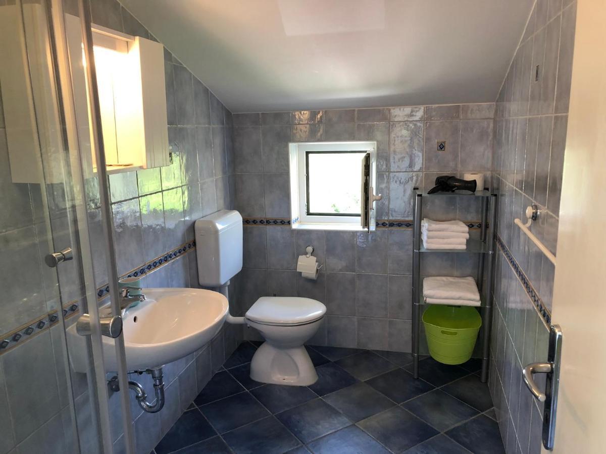 Apartments Mikelic Kampor Ngoại thất bức ảnh