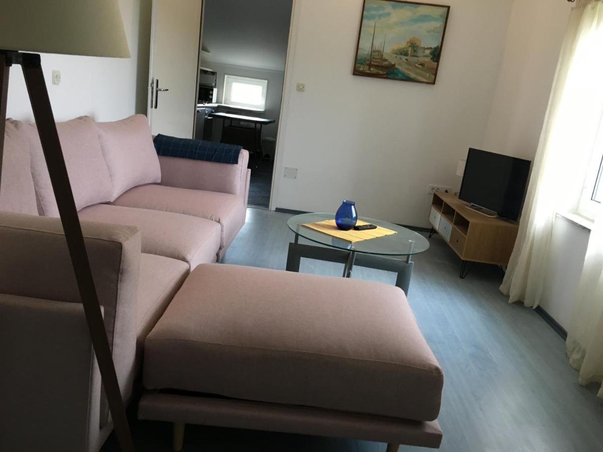 Apartments Mikelic Kampor Ngoại thất bức ảnh