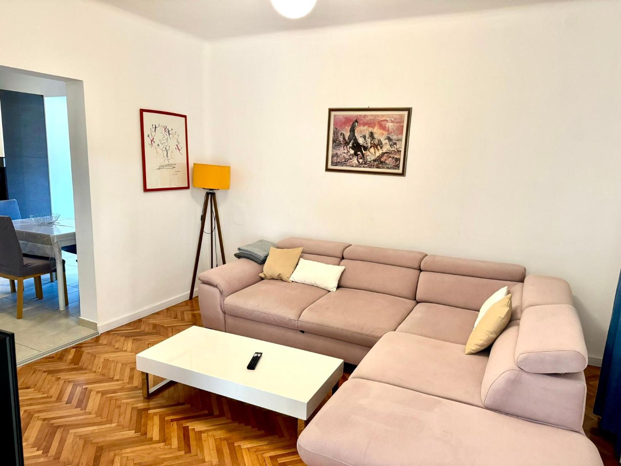 Apartments Mikelic Kampor Ngoại thất bức ảnh