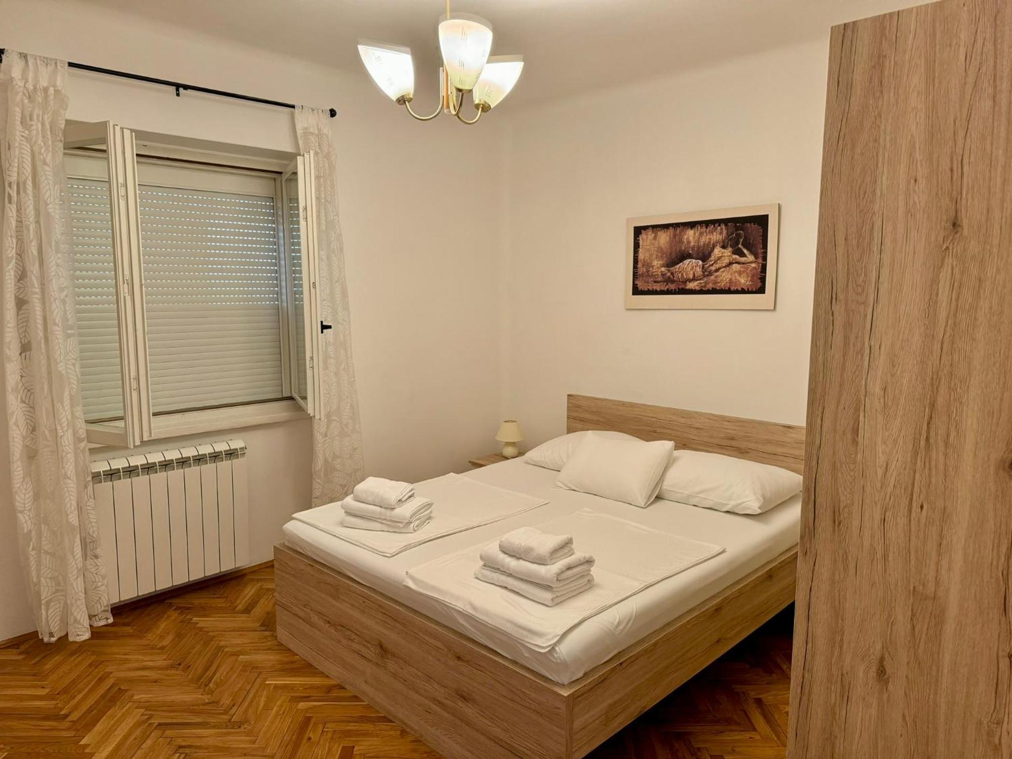Apartments Mikelic Kampor Ngoại thất bức ảnh