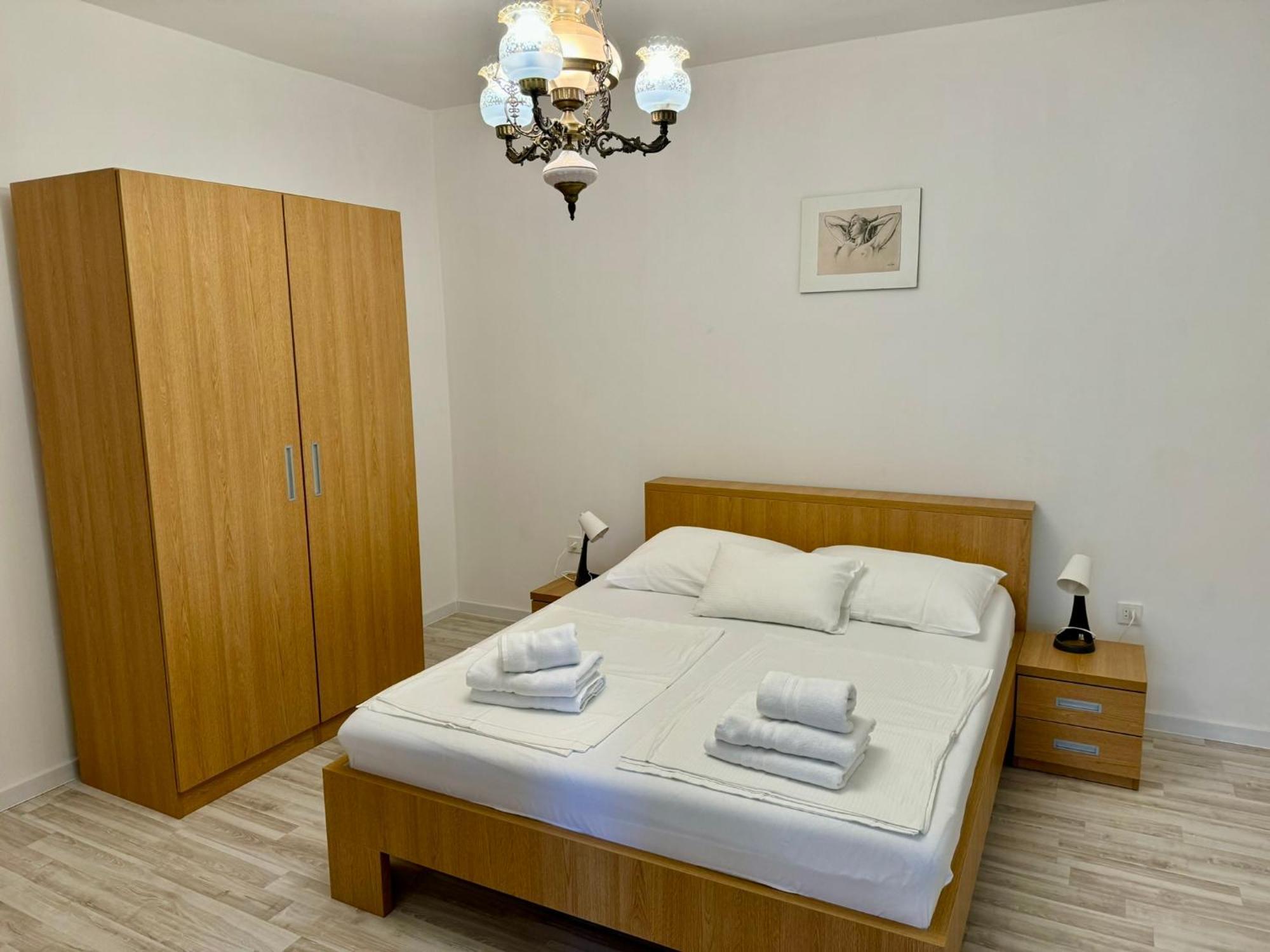 Apartments Mikelic Kampor Ngoại thất bức ảnh